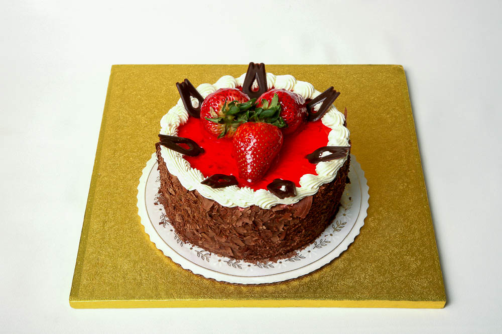 Strawberry Chocolate mousse Cake_02.jpg